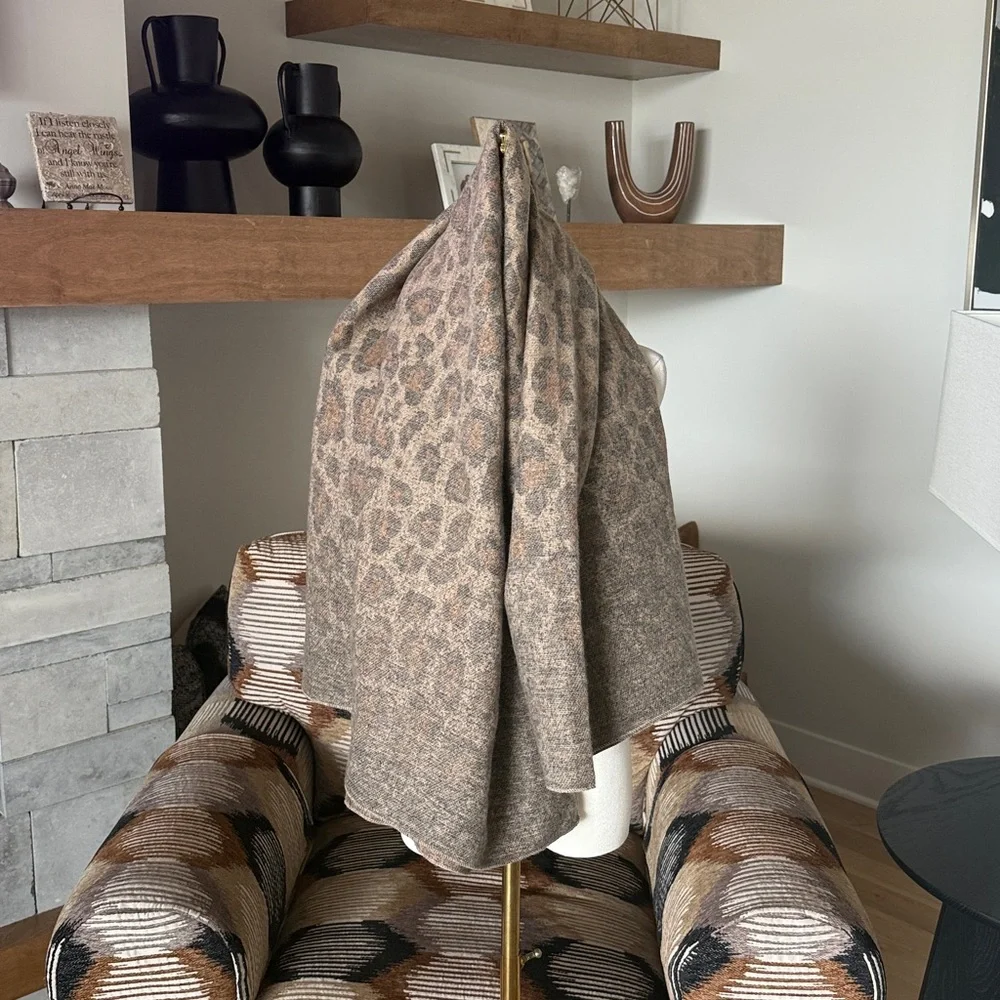 Anthropologie Clara Cozy Square Scarf